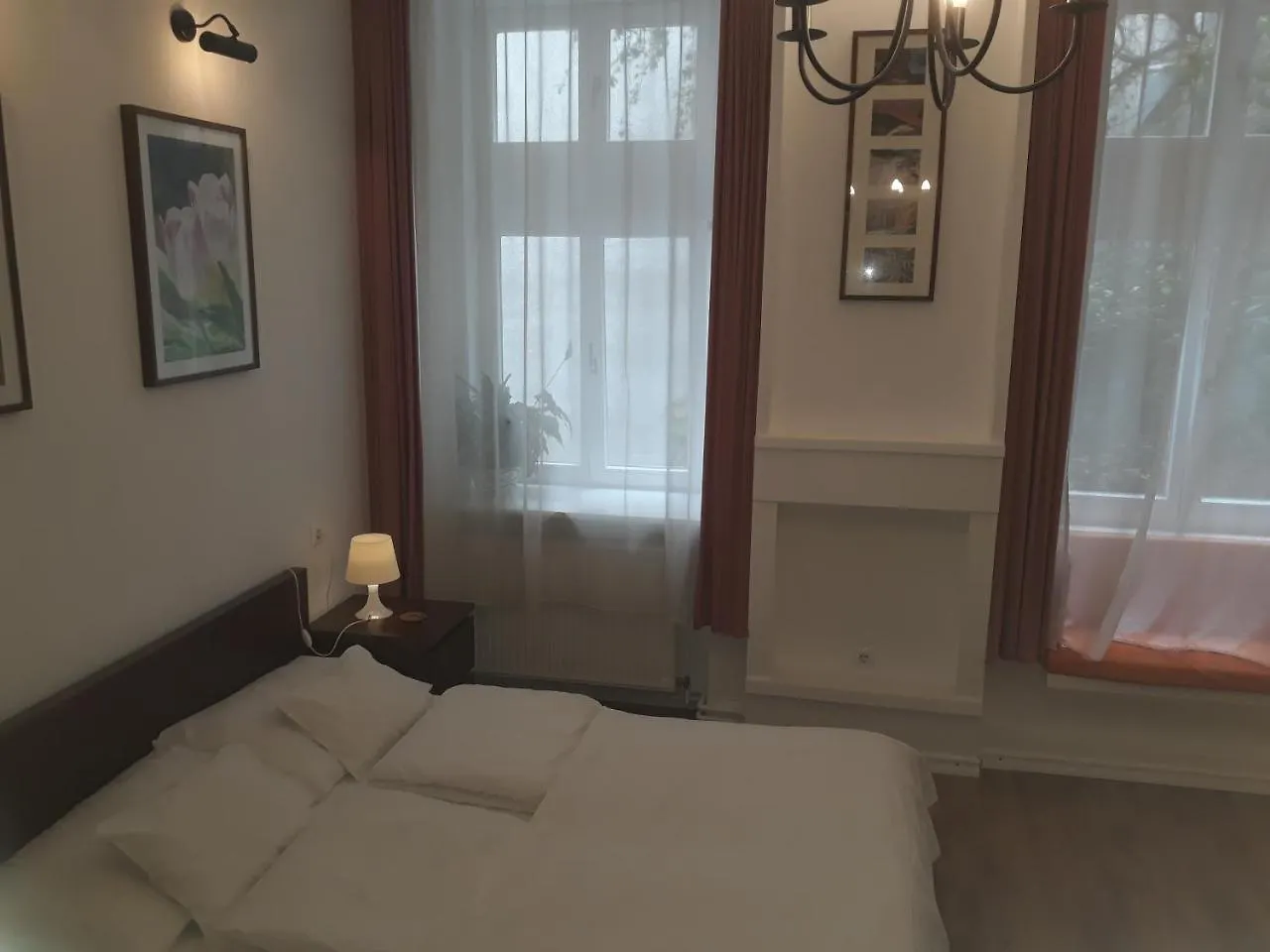 Connection Guesthouse Budapest 3*,
