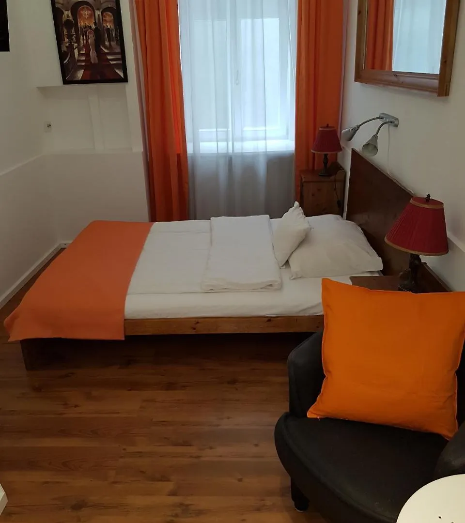 *** Gasthof Connection Guesthouse Budapest Ungarn