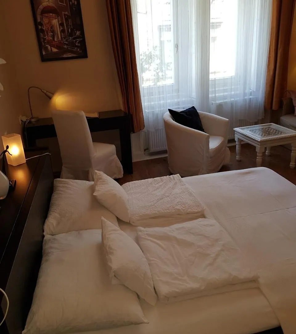 Connection Guesthouse Budapest 3*,  Ungarn
