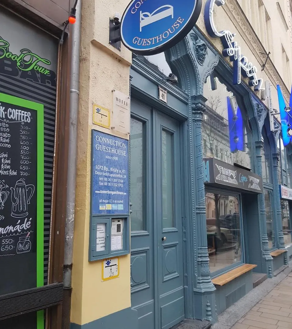 Connection Guesthouse Budapest 3*,